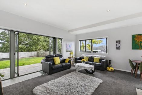 Photo of property in 11 Sykes Avenue, Hatfields Beach, Orewa, 0931