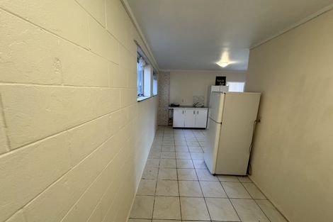 Photo of property in 84 Glencoe Road, Browns Bay, Auckland, 0630