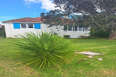 Photo of property in 325 Lake Road, Hauraki, Auckland, 0622