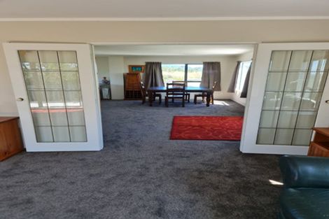 Photo of property in 8 Trig Hill Terrace, Waikanae Beach, Waikanae, 5036