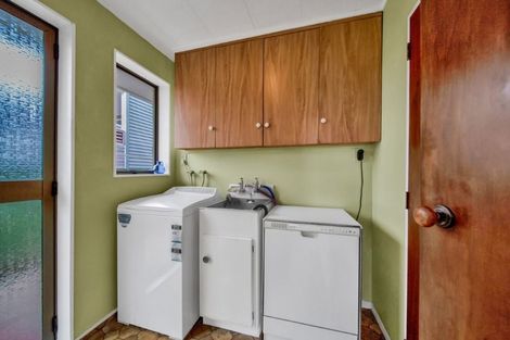 Photo of property in 13a Karamu Street, Strandon, New Plymouth, 4312