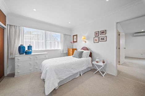 Photo of property in 10 Alf Walker Place, Papakura, 2110