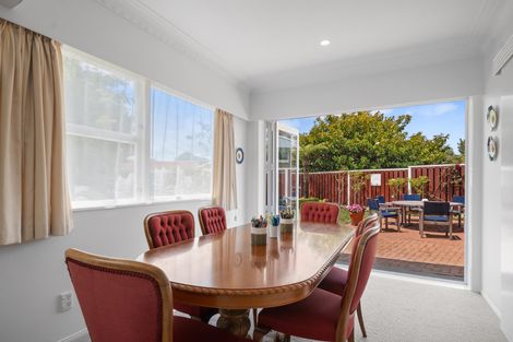 Photo of property in 10 Alf Walker Place, Papakura, 2110