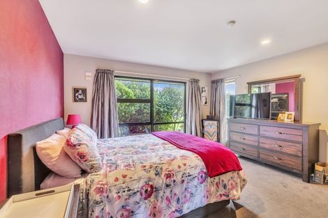 Photo of property in 1 Longfields Road, Brightwater, 7022