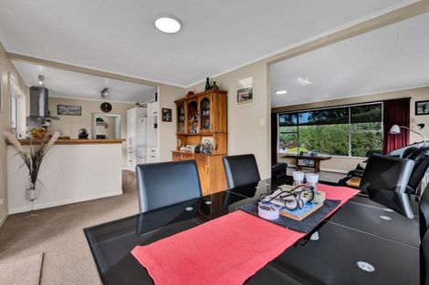Photo of property in 8 Brassey Street, Waverley, 4510