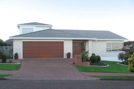 Photo of property in 12 Ferntree Terrace, West Harbour, Auckland, 0618