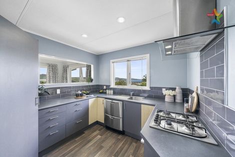 Photo of property in 80 Mulberry Street, Normandale, Lower Hutt, 5010