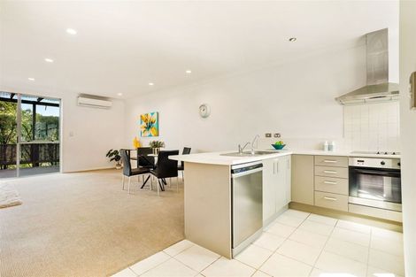 Photo of property in 9l Clearwater Cove, West Harbour, Auckland, 0618