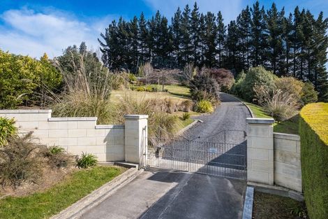 Photo of property in 19 Fairmile Drive, Kinmont Park, Mosgiel, 9024