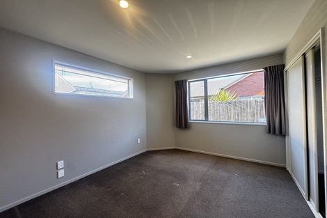 Photo of property in 2/190 Lincoln Road, Addington, Christchurch, 8024