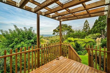 Photo of property in 73 Minnehaha Avenue, Titirangi, Auckland, 0604