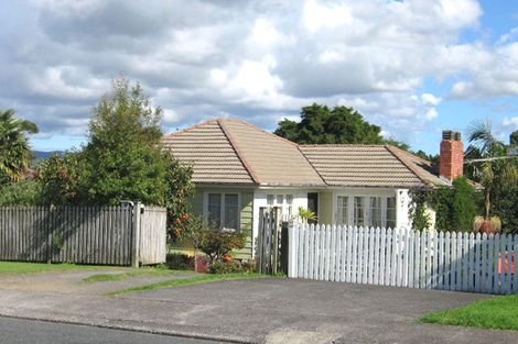 Photo of property in 40 Abbotleigh Avenue, Te Atatu Peninsula, Auckland, 0610