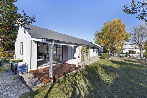 Photo of property in 19 Linrosa Place, Cromwell, 9310