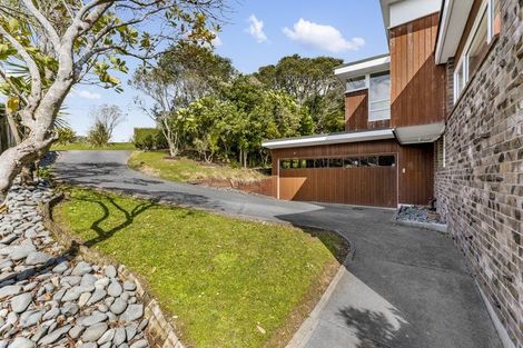 Photo of property in 603 East Coast Road, Browns Bay, Auckland, 0632