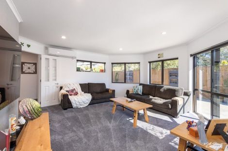 Photo of property in 258a Fergusson Drive, Heretaunga, Upper Hutt, 5018