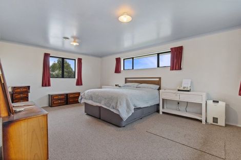 Photo of property in 800 Tuhikaramea Road, Ngahinapouri, Hamilton, 3290