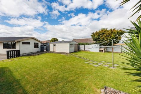 Photo of property in 11 Waltham Court, Cloverlea, Palmerston North, 4412