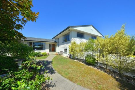 Photo of property in 20 Woodstock Place, Russley, Christchurch, 8042