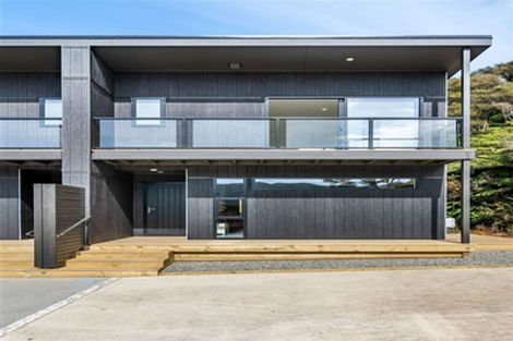 Photo of property in 11 Hastings Grove, Wainuiomata, Lower Hutt, 5014