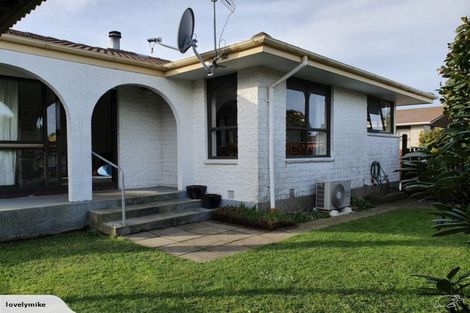 Photo of property in 2/12 Camrose Place, Ilam, Christchurch, 8041