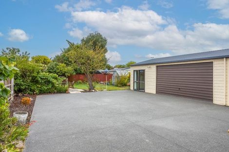 Photo of property in 10 Glenmore Avenue, Casebrook, Christchurch, 8051