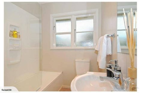 Photo of property in 42a Ebdentown Street, Ebdentown, Upper Hutt, 5018