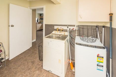 Photo of property in 4 Ashton Terrace, Castlecliff, Whanganui, 4501