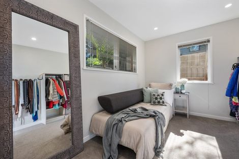 Photo of property in 32 Seaview Avenue, Northcote, Auckland, 0627