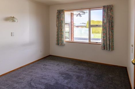 Photo of property in 4 Anne Street, Winton, 9720