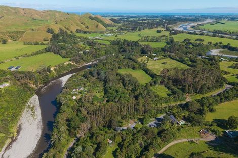Photo of property in 76 Parenga Road, Hautere, Otaki, 5582