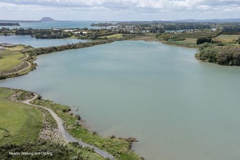 Photo of property in 32 Ridge Drive, Omokoroa, 3114