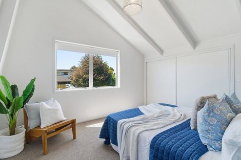 Photo of property in 2 Ely Place, Bethlehem, Tauranga, 3110