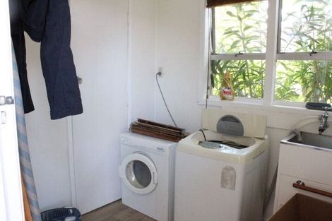 Photo of property in 17 Priestley Drive, Bucklands Beach, Auckland, 2014