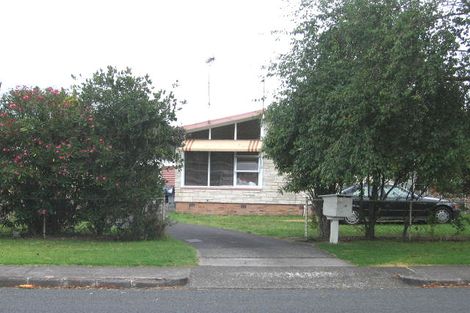 Photo of property in 1/14 Chartwell Avenue, Glenfield, Auckland, 0629