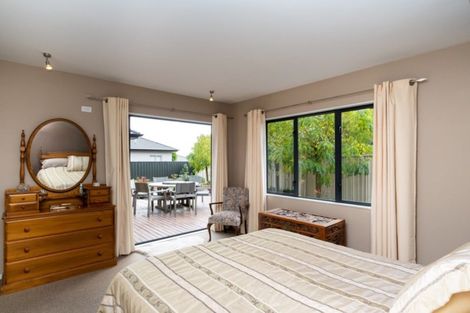 Photo of property in 21 Fairview Place, Havelock North, 4130