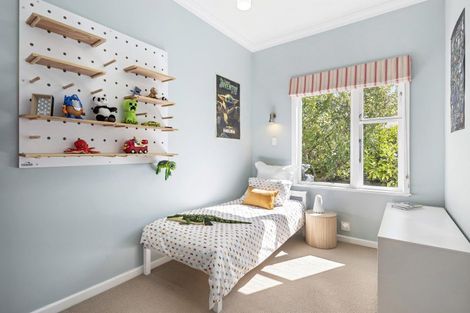 Photo of property in 107-109 Muritai Road, Eastbourne, Lower Hutt, 5013