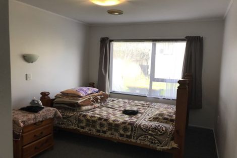 Photo of property in 71 Margan Avenue, New Lynn, Auckland, 0600