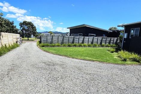 Photo of property in 106 Nikau Close, Matarangi, Whitianga, 3592