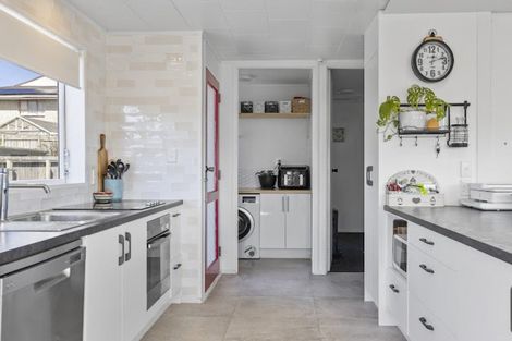 Photo of property in 29 Hyde Avenue, Richmond Heights, Taupo, 3330