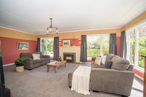 Photo of property in 24 Fraser Court, Roslyn, Palmerston North, 4414