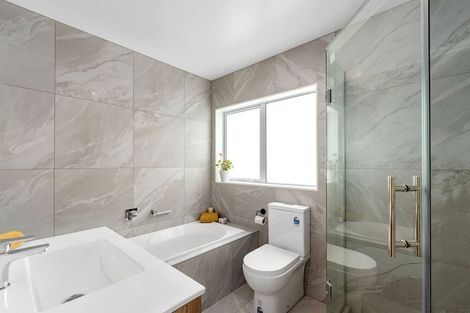 Photo of property in 6c Archers Road, Glenfield, Auckland, 0629