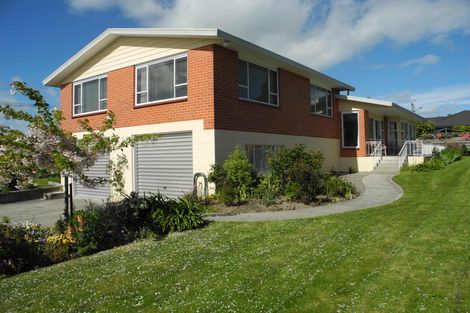 Photo of property in 11 Oxford Street, Waimate, 7924