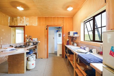 Photo of property in 2686 Ohai Clifden Highway, Orawia, Otautau, 9682