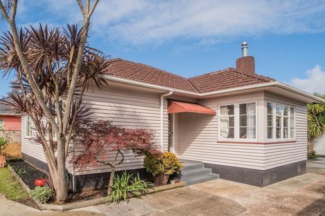 Photo of property in 162 Rosebank Road, Avondale, Auckland, 1026