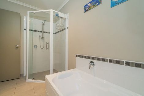 Photo of property in 3 Acacia Court, Whitianga, 3510