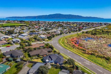 Photo of property in 300 Manly Street, Paraparaumu Beach, Paraparaumu, 5032