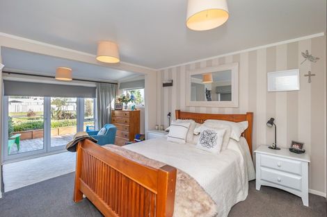 Photo of property in 50 Koputara Road, Himatangi Beach, Foxton, 4891