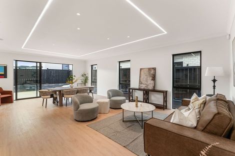 Photo of property in 29 Catalina Avenue, Rosehill, Papakura, 2113