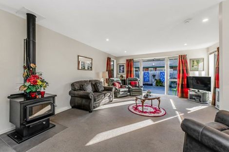 Photo of property in 77 North Terrace, Darfield, 7510