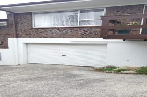 Photo of property in 1/5 Tirimoana Road, Te Atatu South, Auckland, 0602